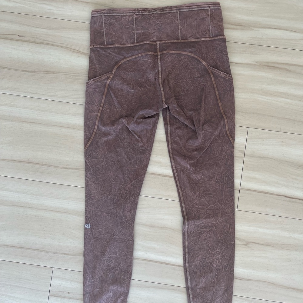 Lululemon fast and free HR tight size 8 - Picture 7 of 7